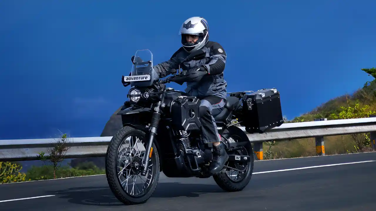 2025 Yezdi Adventure