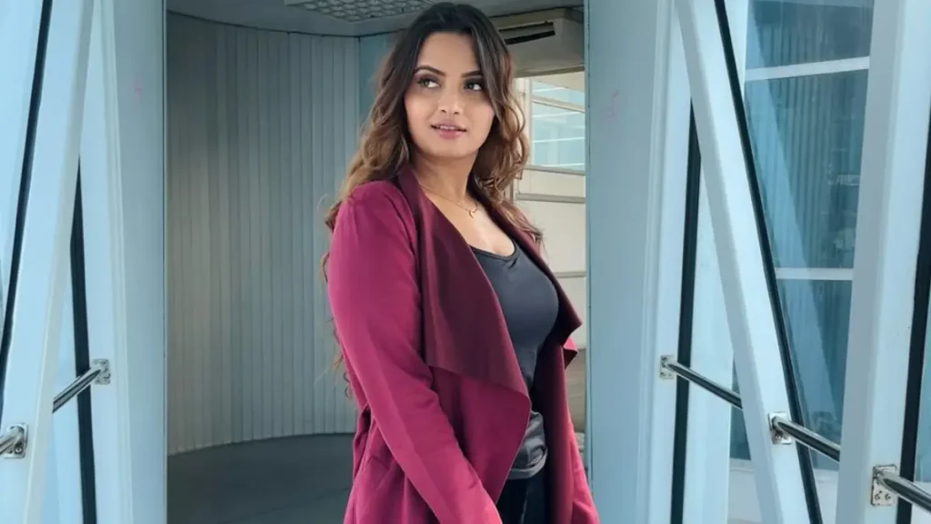 Neelam Giri Net Worth